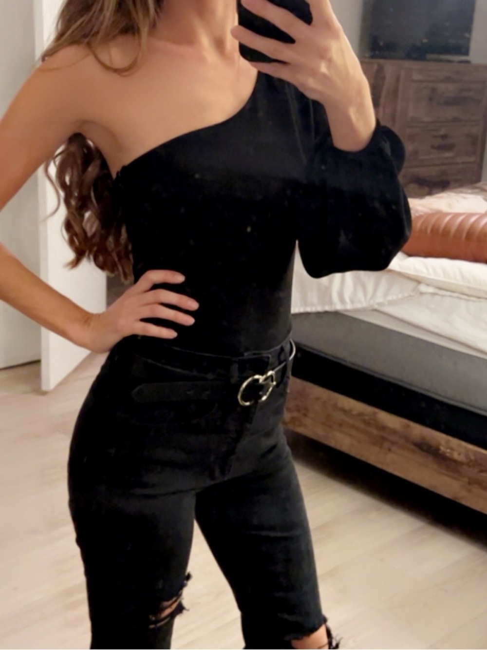 Windsor | One-Shoulder Long Sleeve Bodysuit in Black